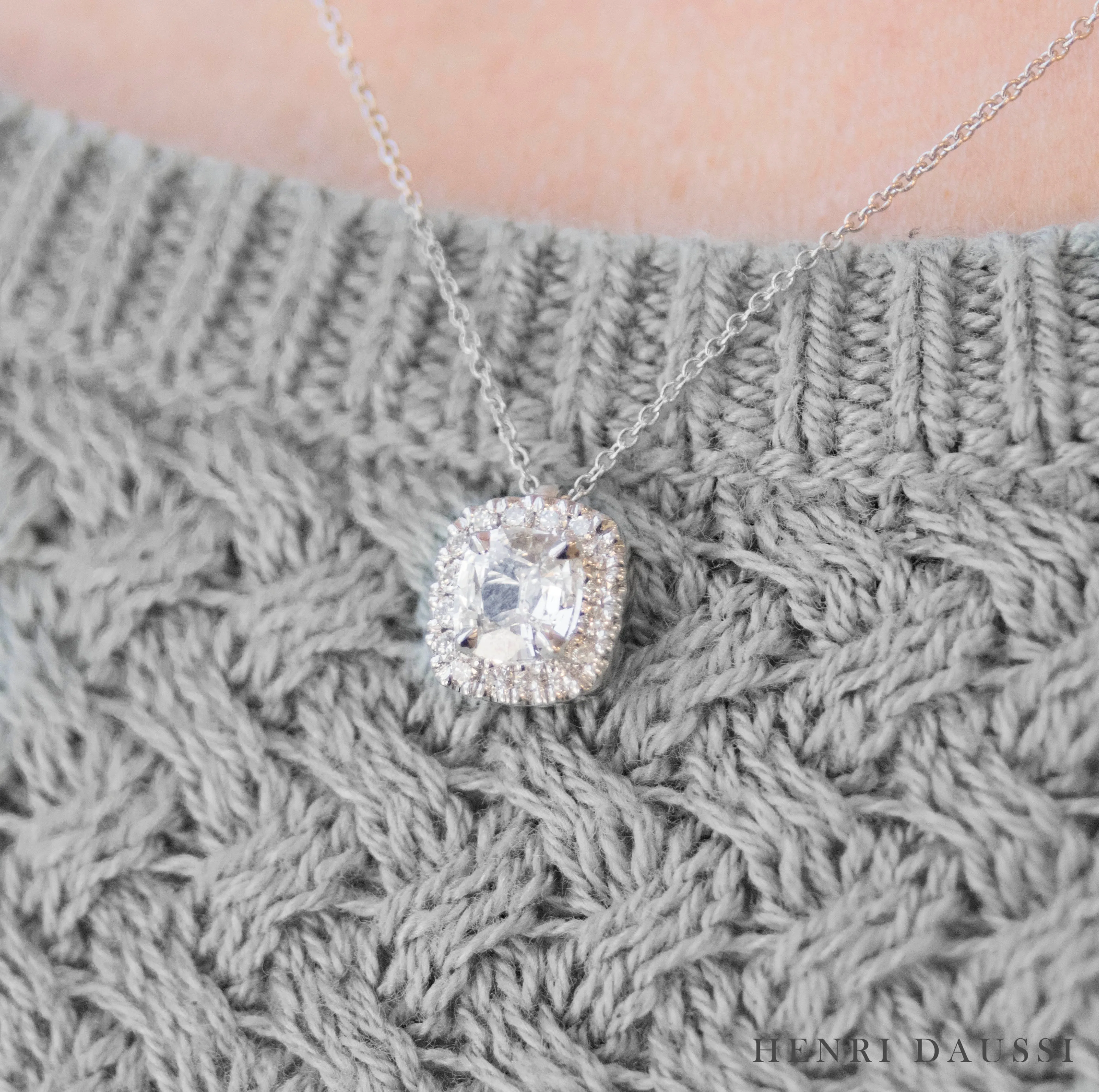0.80CT T.W. Henri Daussi Signed Diamond Cushion Brilliant Cut Halo Solitaire Necklace