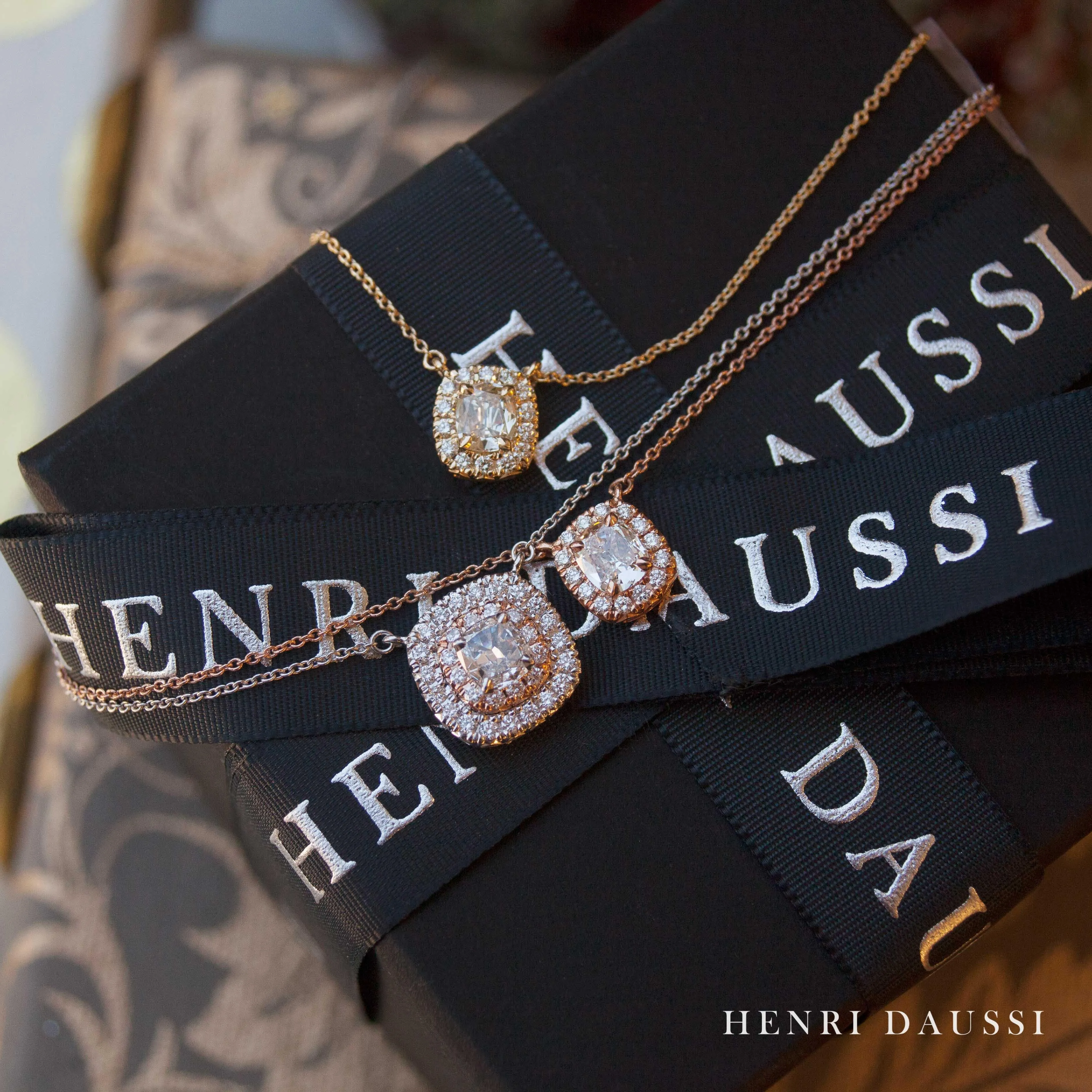 0.80CT T.W. Henri Daussi Signed Diamond Cushion Brilliant Cut Halo Solitaire Necklace