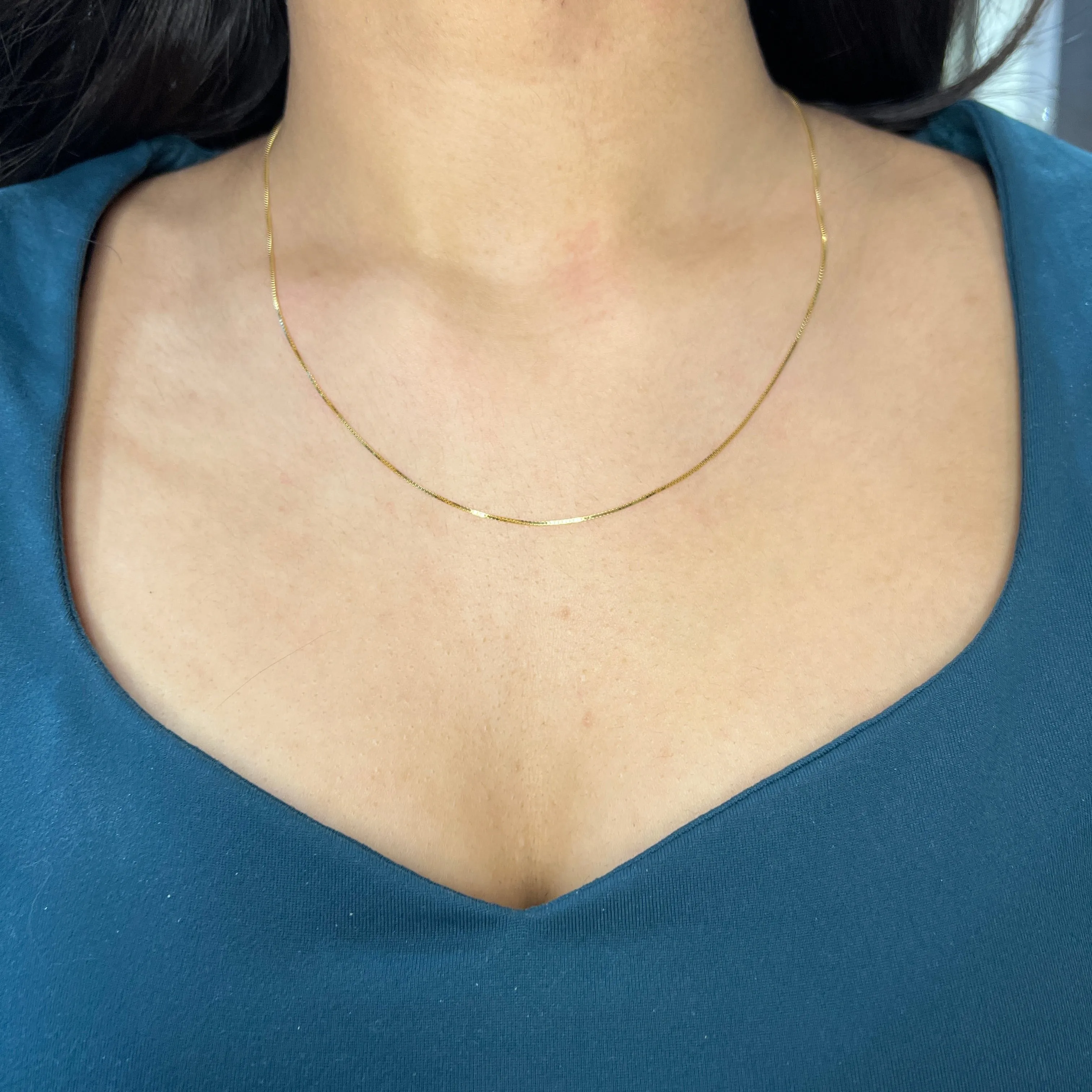 (10K, 14K, 18K) Yellow Gold (0.8mm) Box Chain (16" to 24") 14K 16"