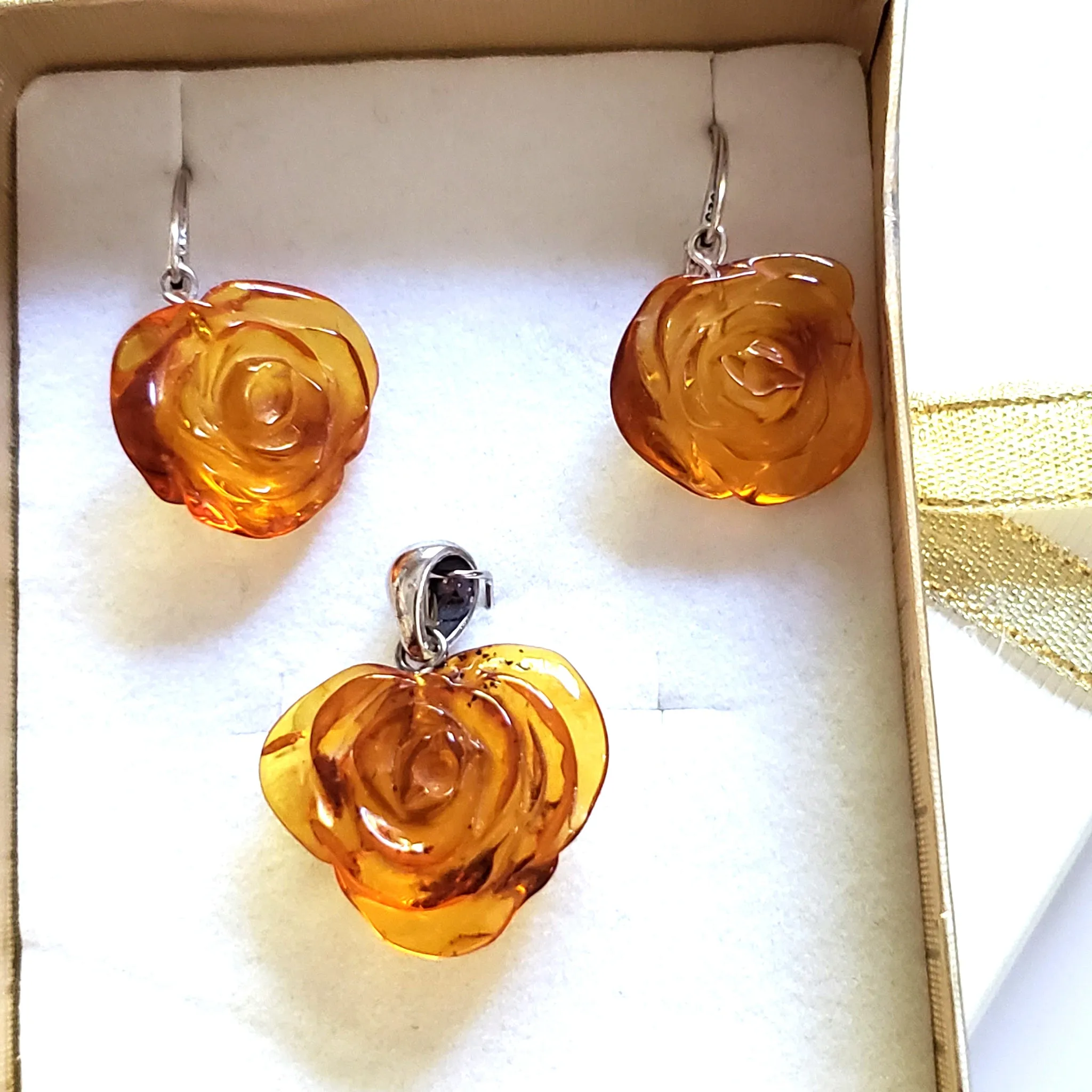 Amber Rose Jewelry Set