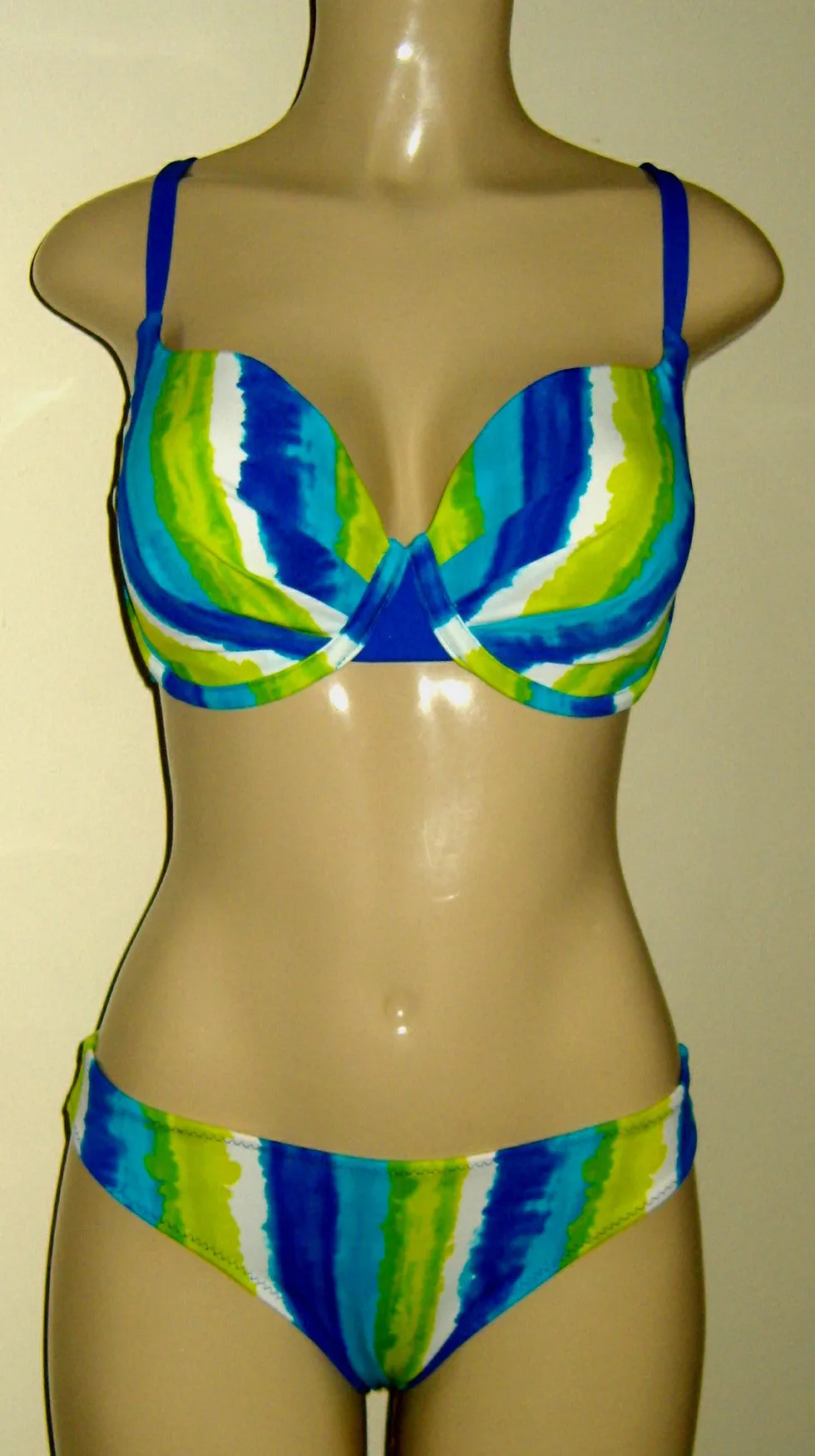 Enhancer Push Up Underwire Bikini Top and Timeless Swimwear Bottom