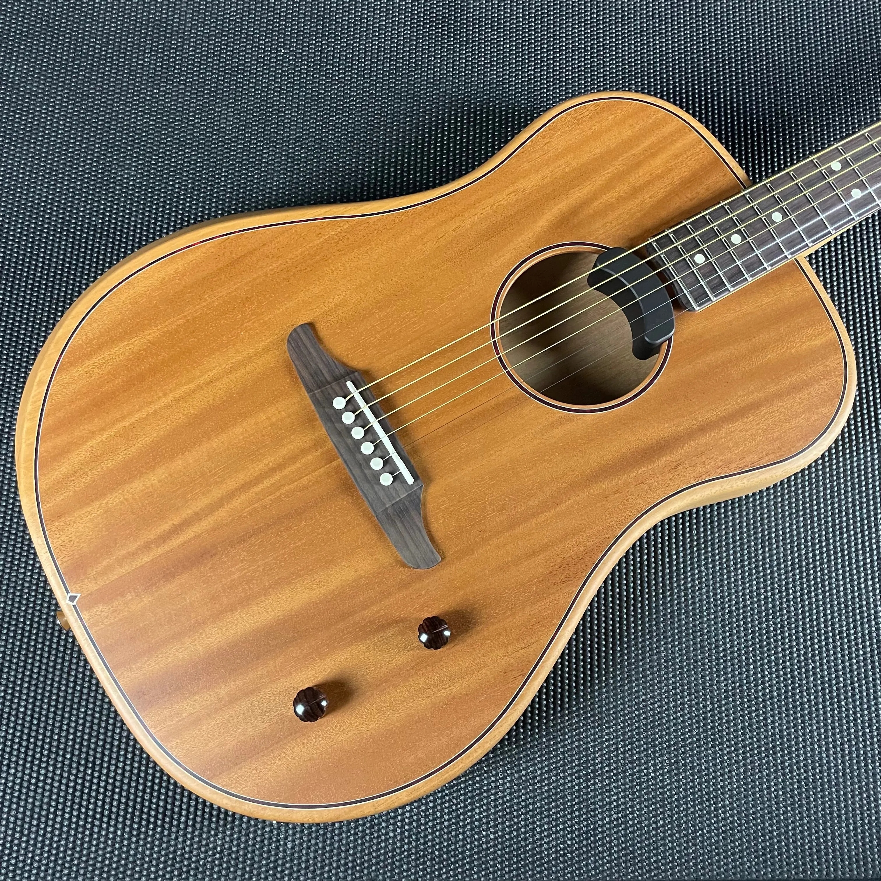 Fender Highway Series Dreadnought, Rosewood Fingerboard- All-Mahogany (MXA2308742)