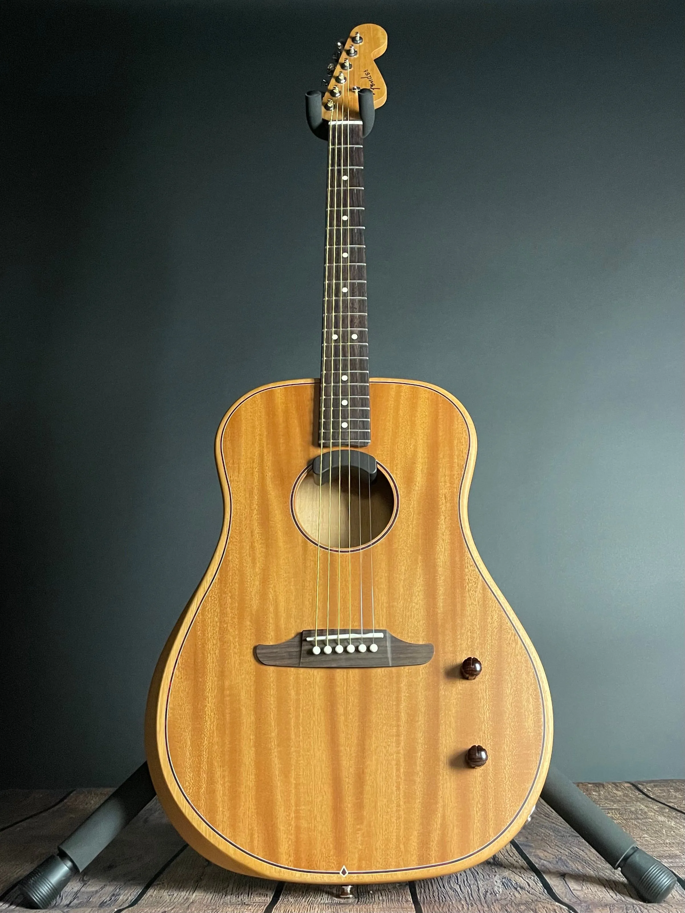 Fender Highway Series Dreadnought, Rosewood Fingerboard- All-Mahogany (MXA2308742)