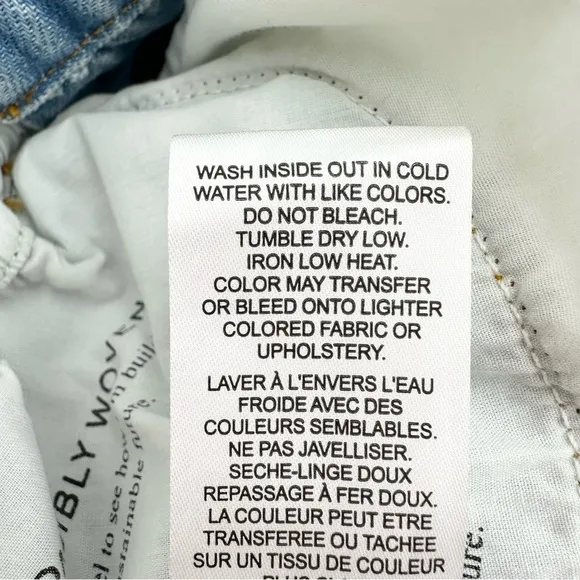 FRAME Light Wash Elastic Waist Denim Shorts in Natoma Clean