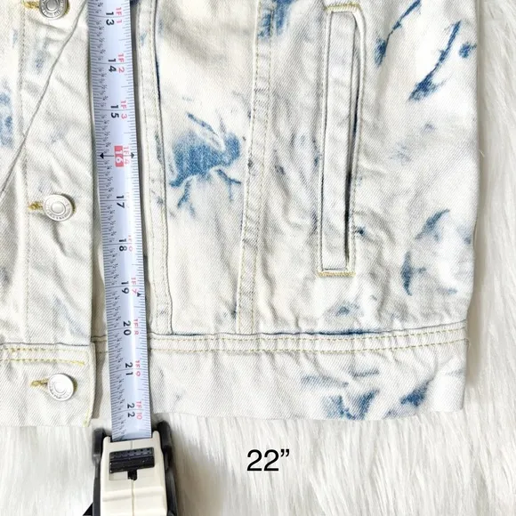 Free People Tie Dye Bleach Washed Buttondown Long Sleeve Denim Jean Jacket M