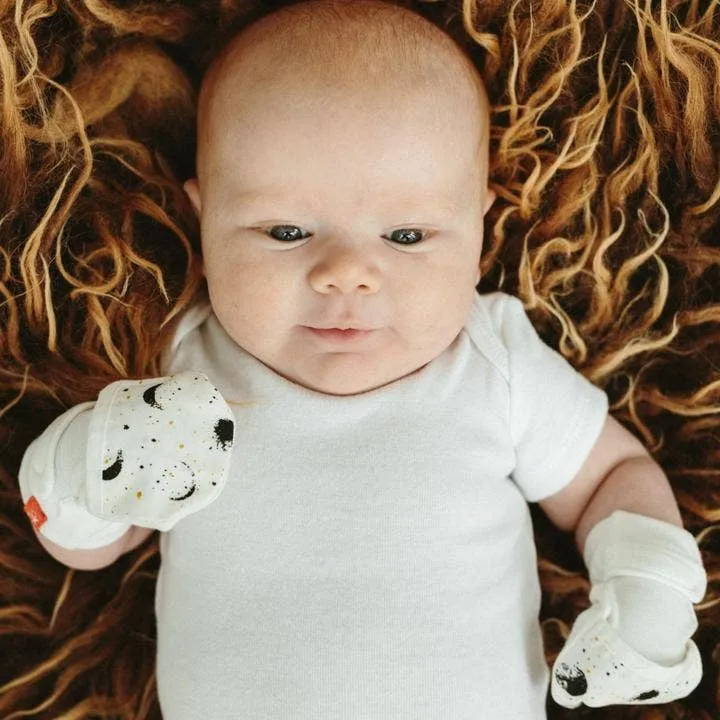 Goumikids - Baby Mitts - Many Moons