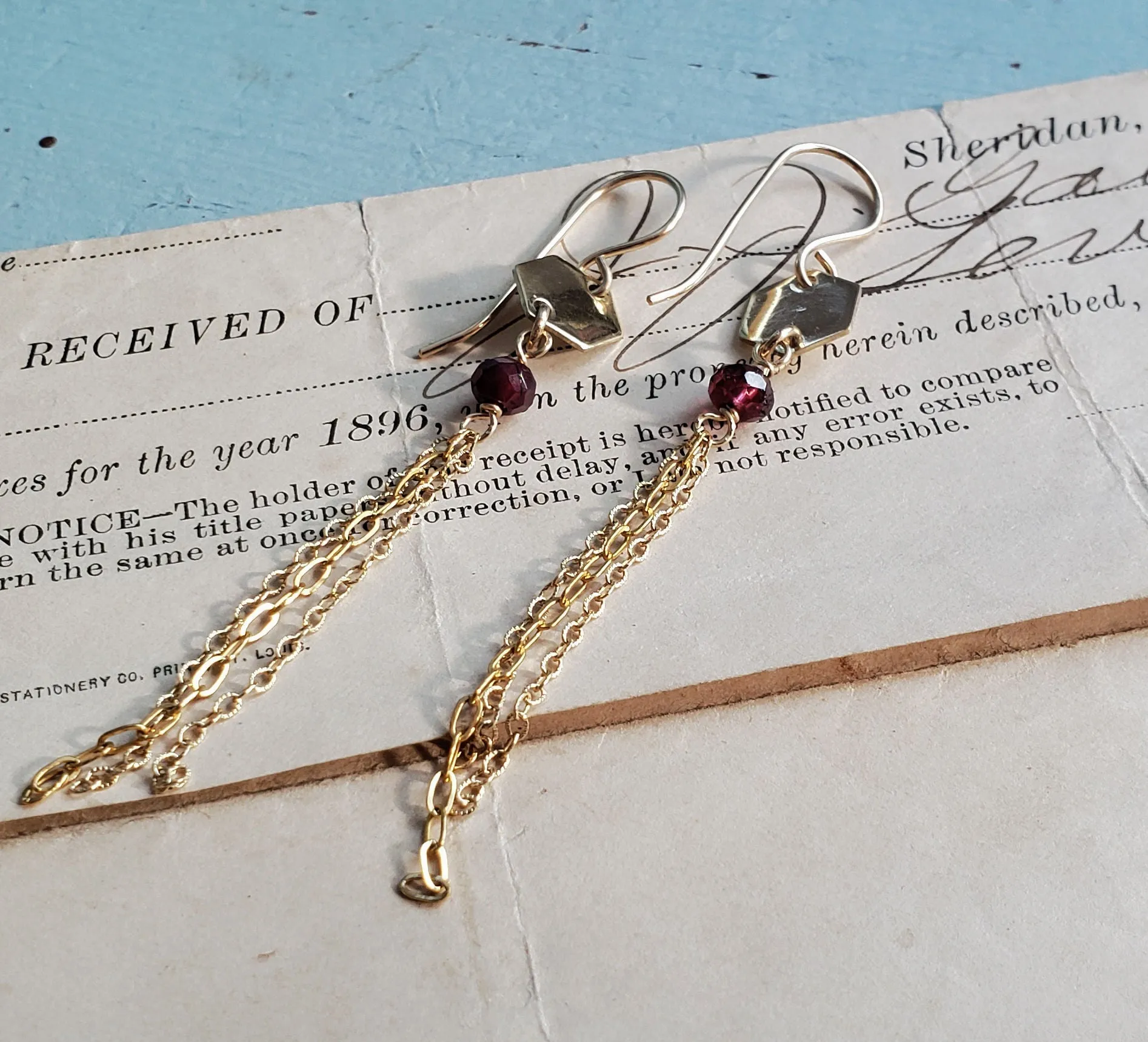 Hexagons, stone and chains earrings