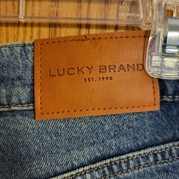 NWT Lucky Brand Drew Mom High Rise Taper Jeans Size 8/29