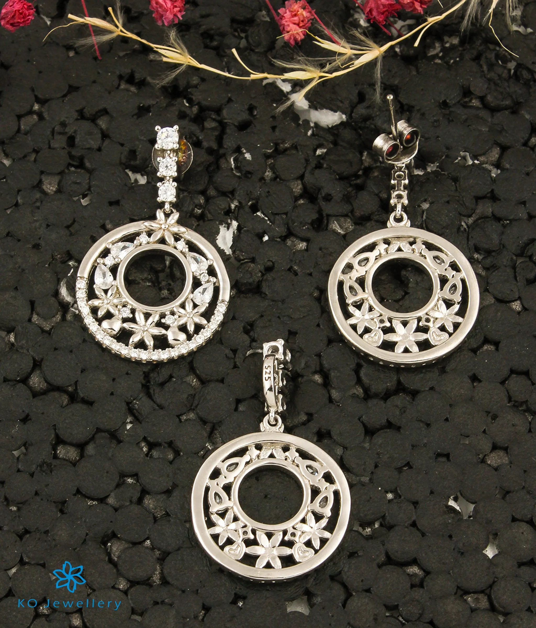 The Joyous Silver Pendant Set