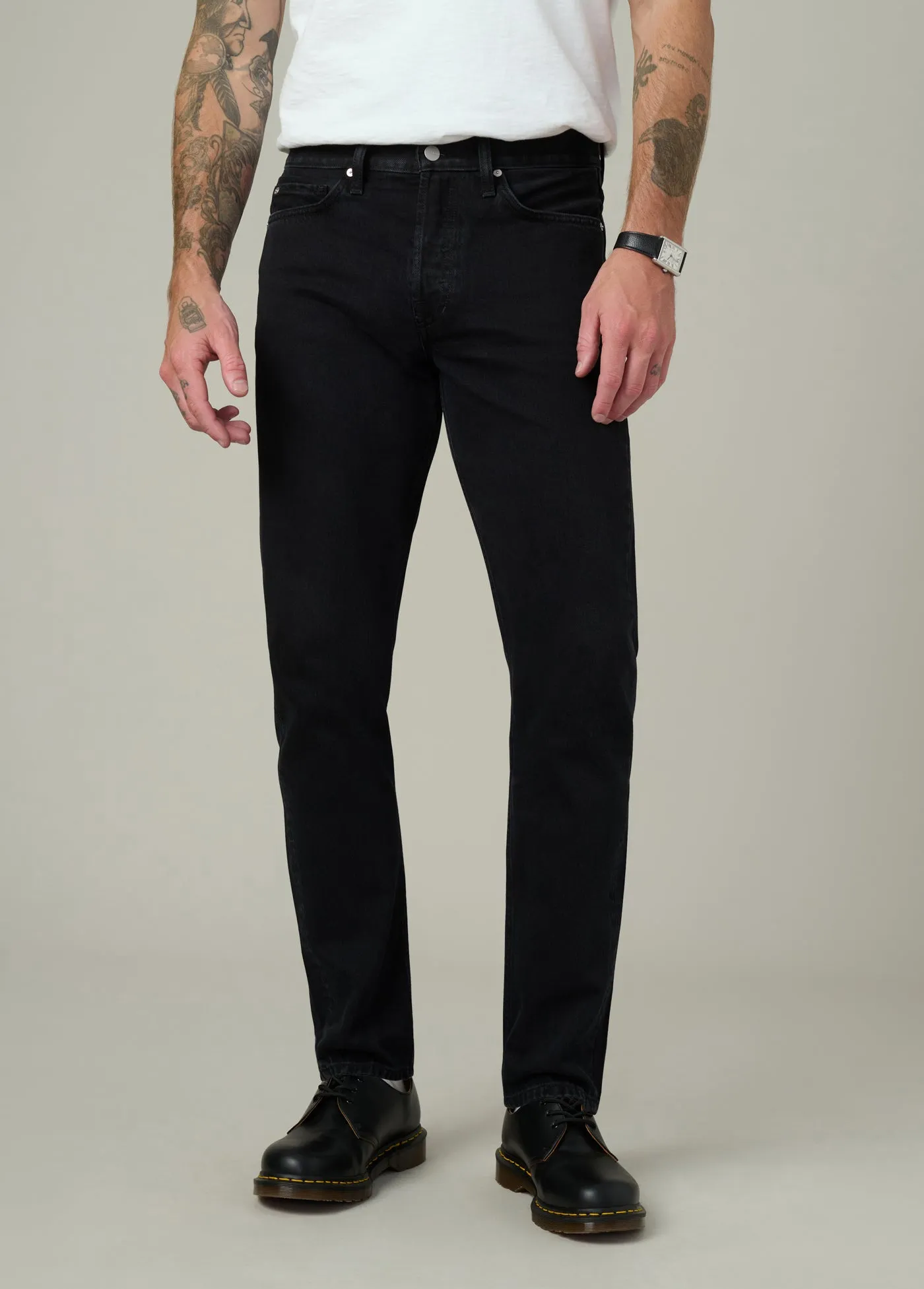 THE SLIM STRAIGHT 32
