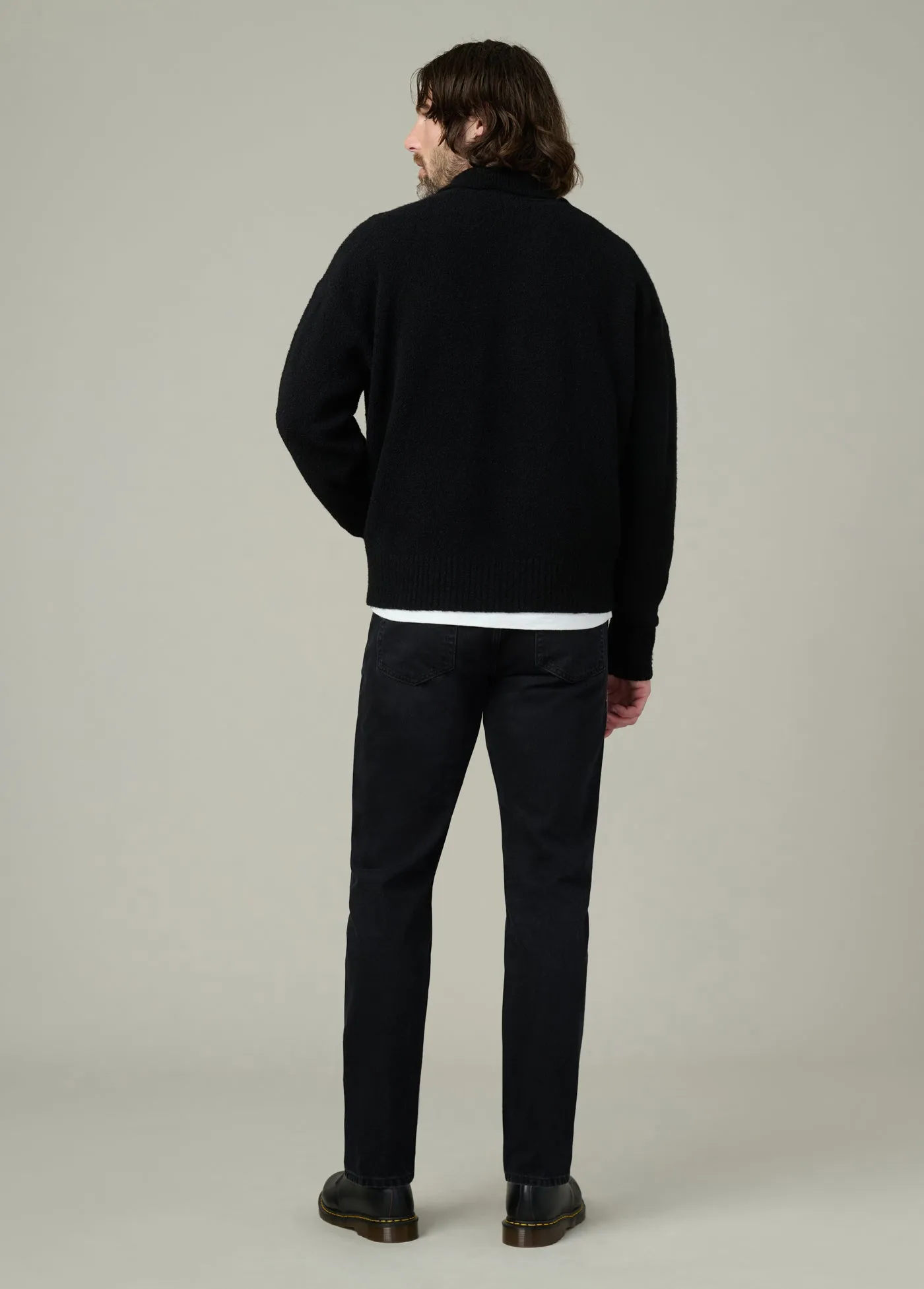 THE SLIM STRAIGHT 32