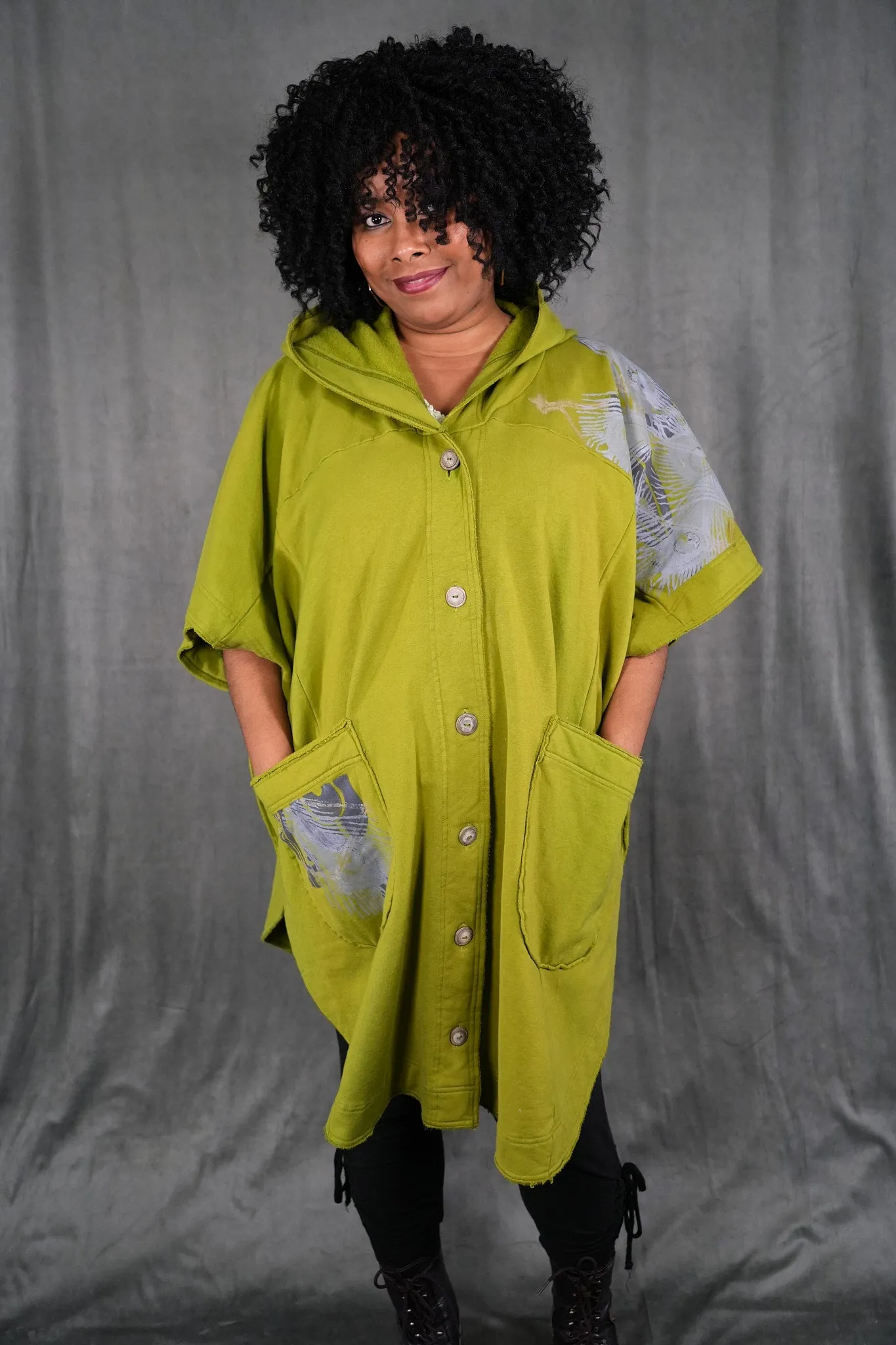 V1365 Moroccan Green Hooded Iris Cape-P