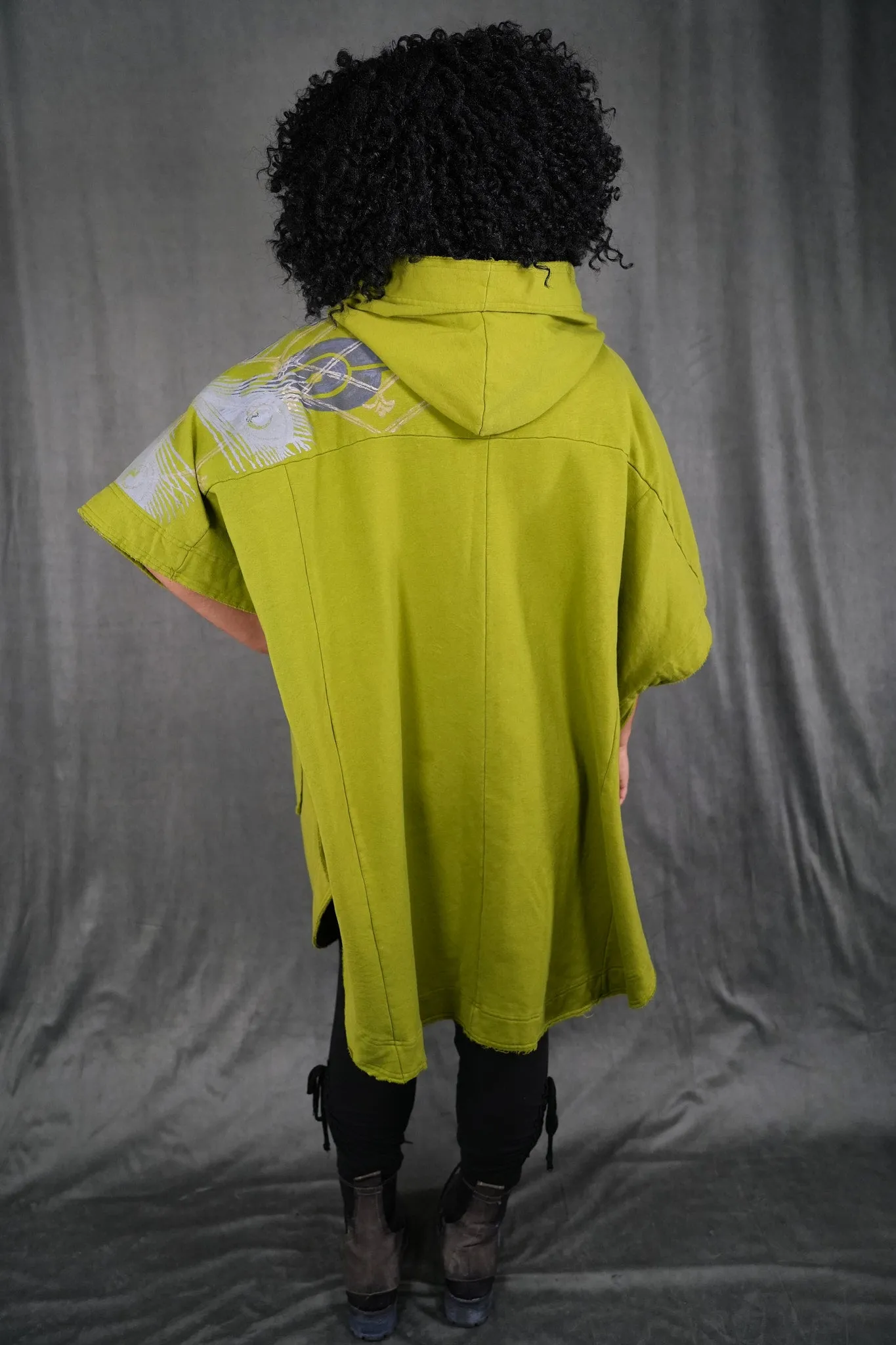 V1365 Moroccan Green Hooded Iris Cape-P