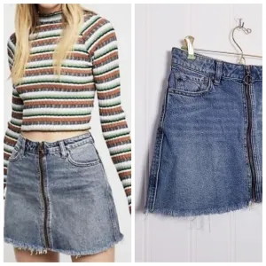We the Free Zip Front Denim Skirt Womens Size 26 Raw Hem Blue Mini